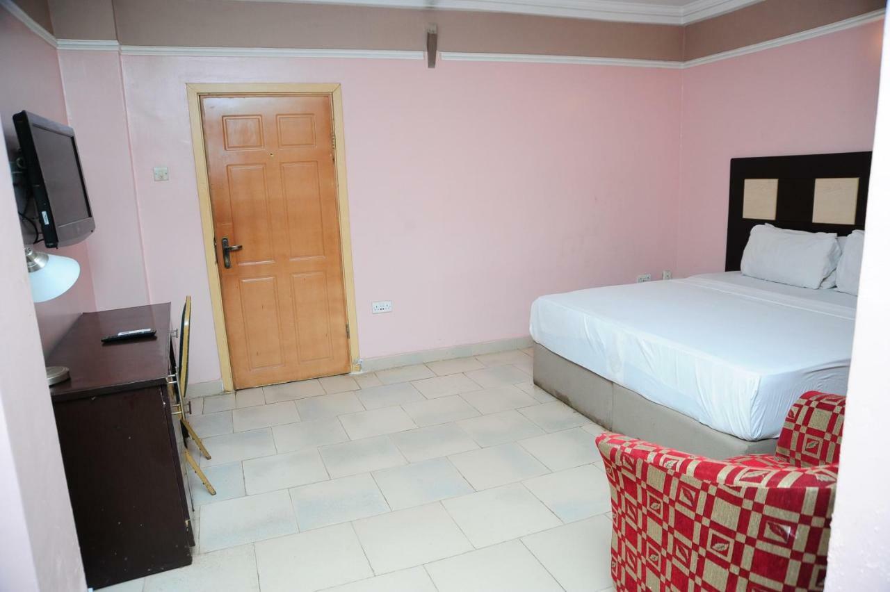 Richton Hotel And Suites Abeokuta Esterno foto