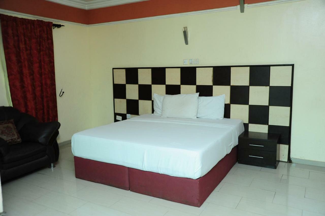 Richton Hotel And Suites Abeokuta Esterno foto